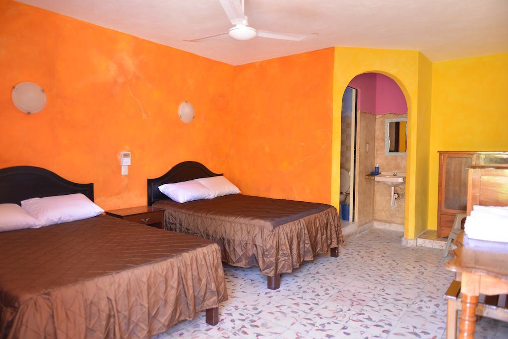 D'Margo Hotel Playa del Carmen Ruang foto