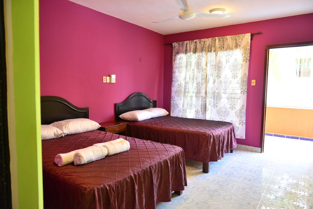 D'Margo Hotel Playa del Carmen Ruang foto